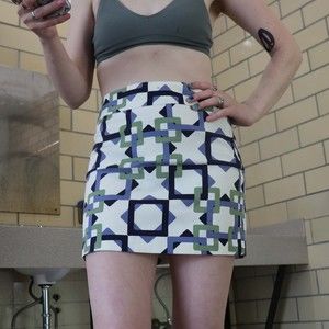 OLD NAVY RETRO 60'S STYLE MINI SKIRT